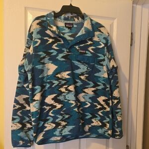 Patagonia Teal and White Patterned Fleece Pullover